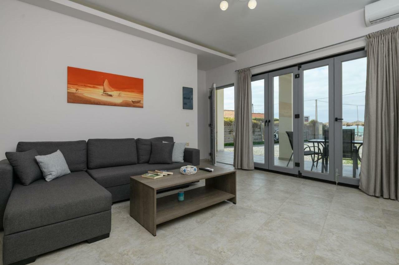 Coral Sea Apartment Kokkinos Pirgos Exterior photo